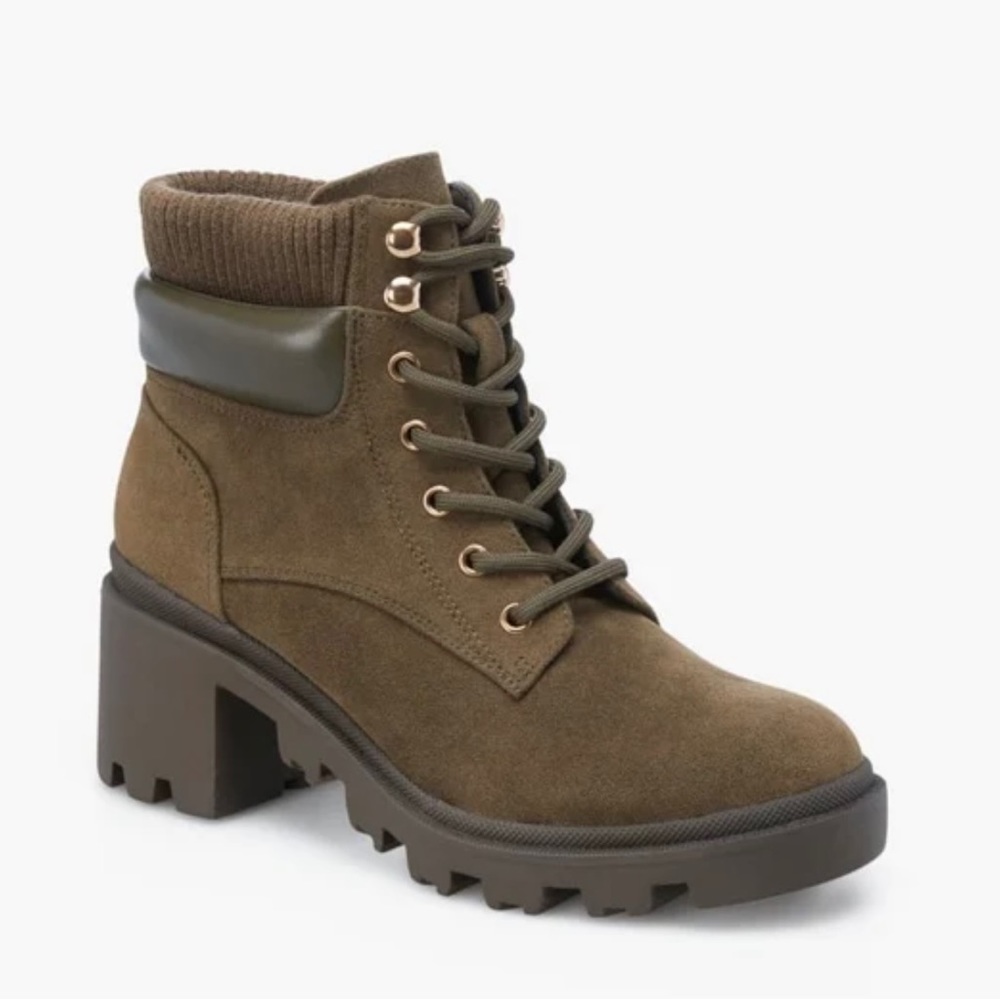 New JustFab Kallee Lug Sole Bootie Women’s Size: 11